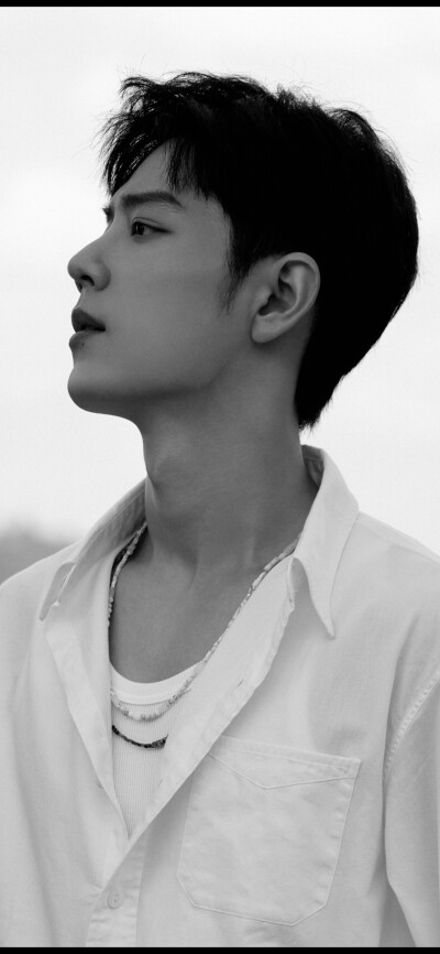 你载月而来，光耀了我的一生