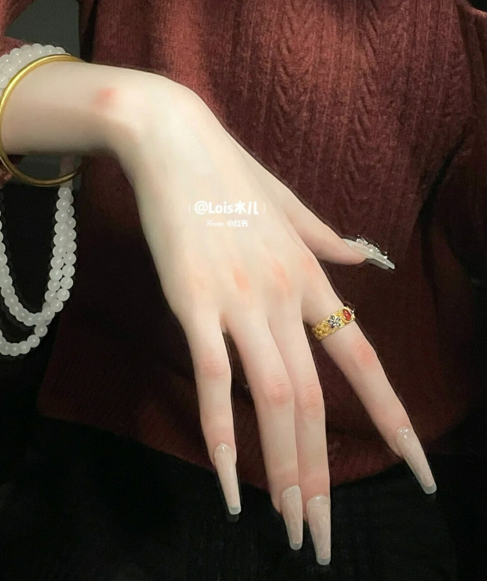 l这封信是给你的。
把它读完，
这很值得。
昨天晚上我让一个天使去照顾你，
但是他回来了。
我问他“为什么？”那个天使回答“天使用不着天使来照顾”。
在你身边一共有二十个天使，
其中十个在睡觉，
九个在玩耍，
还有一个正在读这封信。
上帝已经目睹了你与生活中的困难所作的斗争，
并且上帝说那些苦难都已经过去了。
不久你将会得到祝福。
如果你相信上帝，
就把这封信发给14个朋友，
包括我。 。 。
如果你没有把这封信发回来给我，
那么我猜你并没有把我当成朋友。只要你收到了五封回信，
你深爱着的某个人就会悄悄地给你惊喜……这不是开玩笑。
把这封信传下去，
请不要无视它。
你正在经受考验，
并且今晚上帝将会帮助你解决你人生中的两件大事。
cd