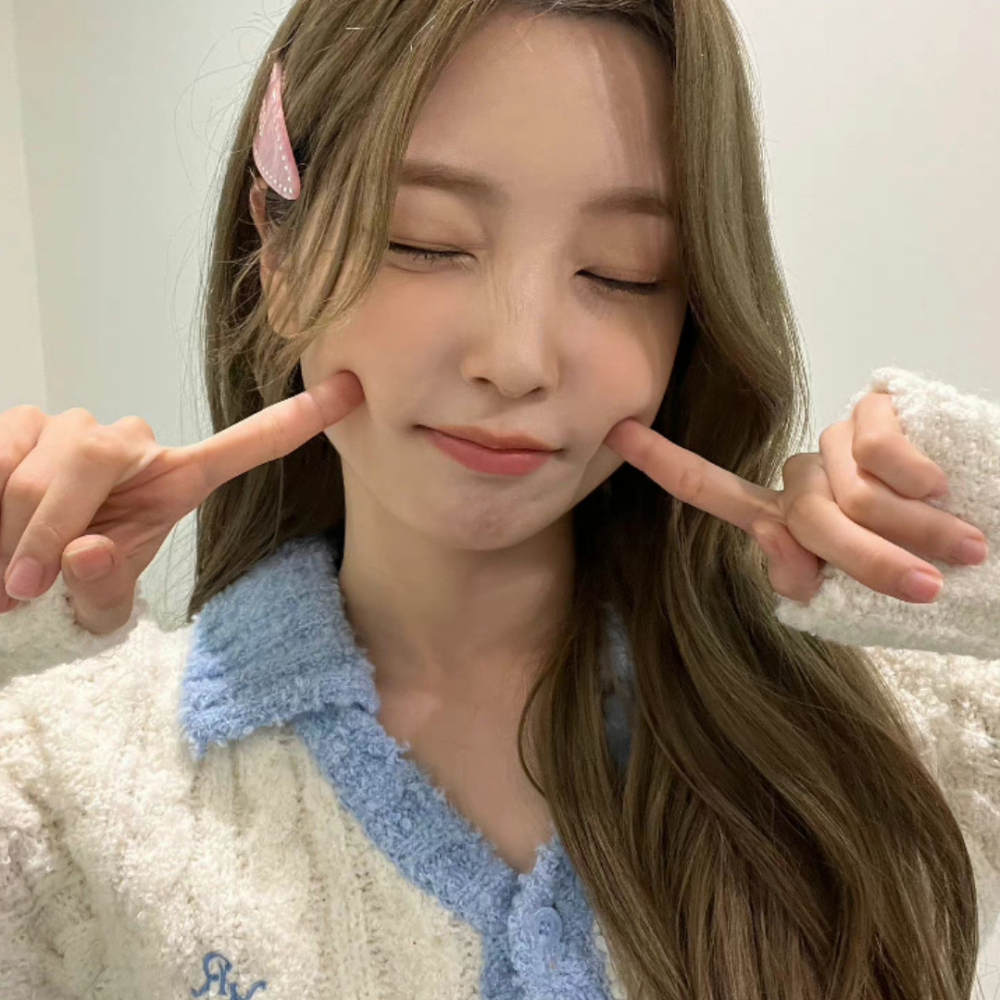๐·°(৹˃̵﹏˂̵৹)°·๐