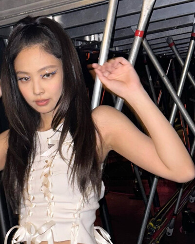 金智妮 JENNIE