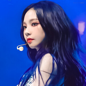 柳智敏.

原just_0411