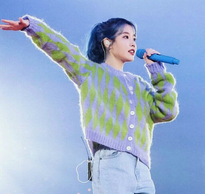 IU 李智恩