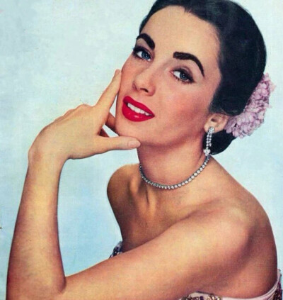 Elizabeth Taylor
