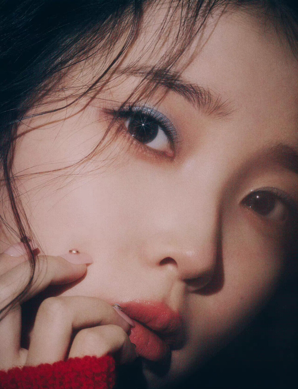 IU | VOGUE
cr:窥见银河星雾