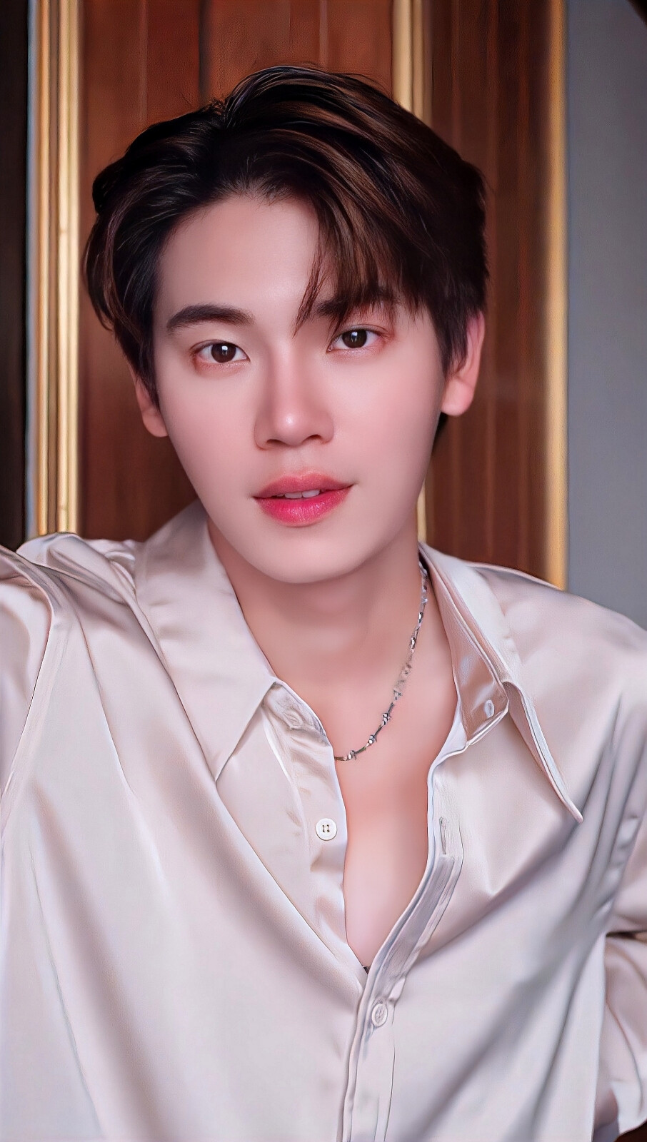 黄立贤 壁纸 cr:爱吃糖的彤