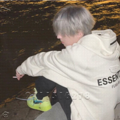 帅气男孩