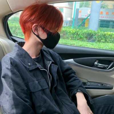 【锦鲤-】男生 头像 自截