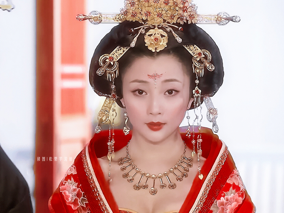 殷桃 | 杨玉环
cr:松栗芋泥酿