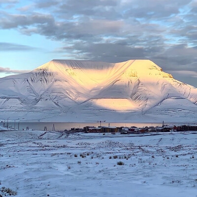 冬季雪地背景图