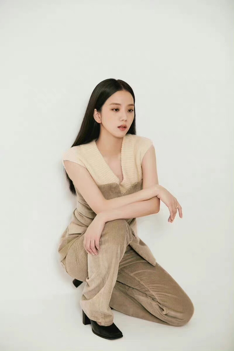金智秀 jisoo /图源见logo 676767侵删 - 堆糖,美图壁纸兴趣