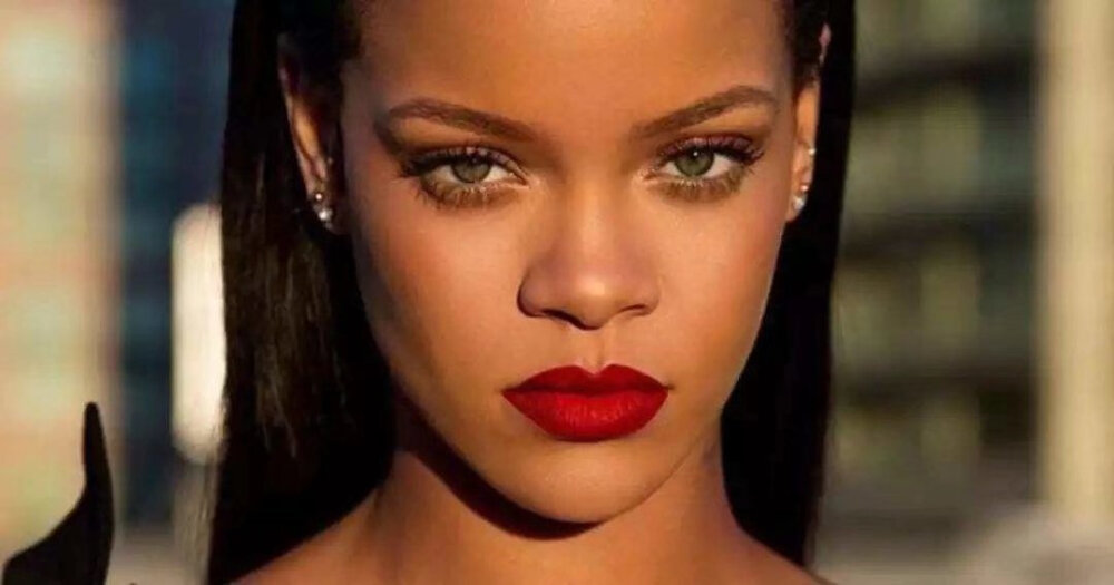 favorite singer- Rihanna