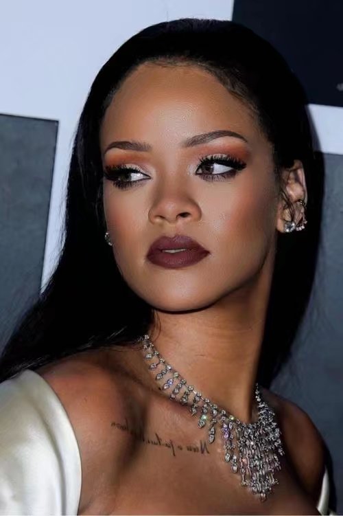 favorite singer- Rihanna