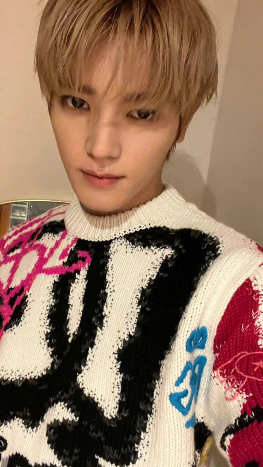 你们修图就和李泰容的脸一样绝！！！求你们教我修图！！！！