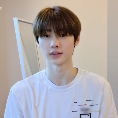 朴成训可二改
简介