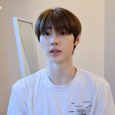 朴成训可二改
简介