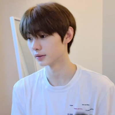 朴成训可二改
简介