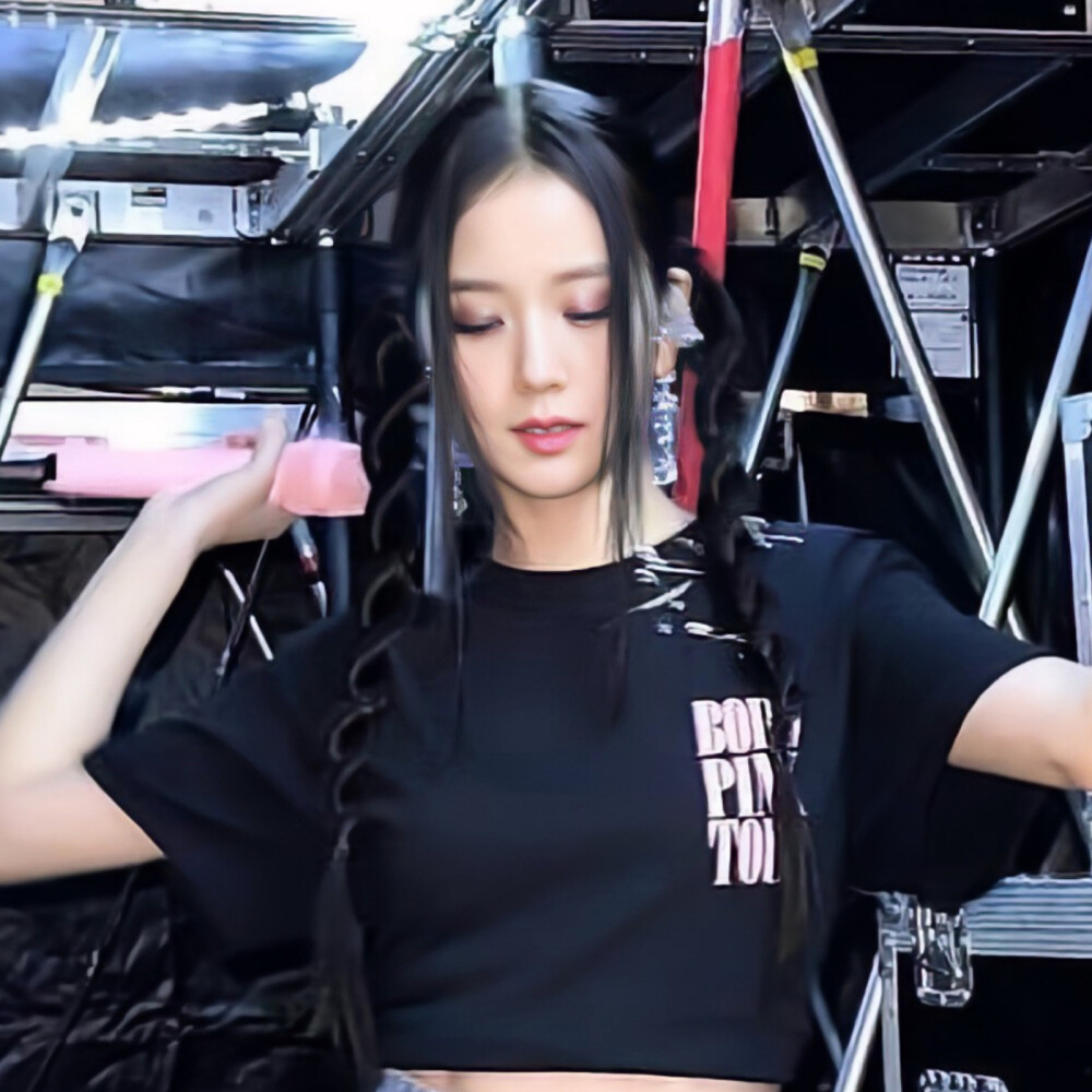 jisoo ins更新