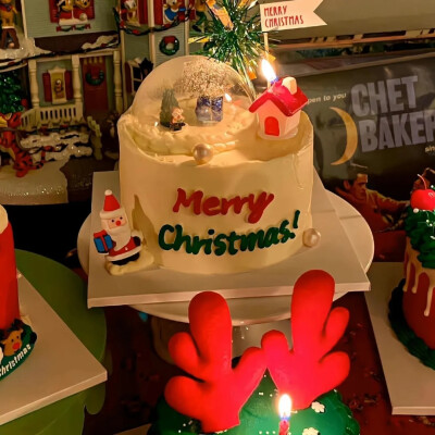 圣诞快乐
微信背景
QQ背景