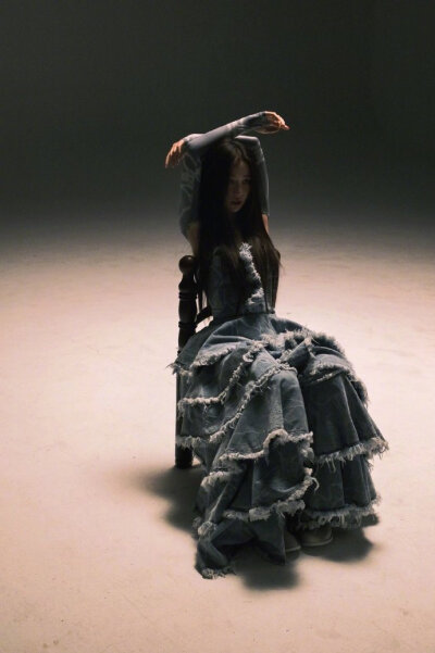 虞书欣拍摄花絮