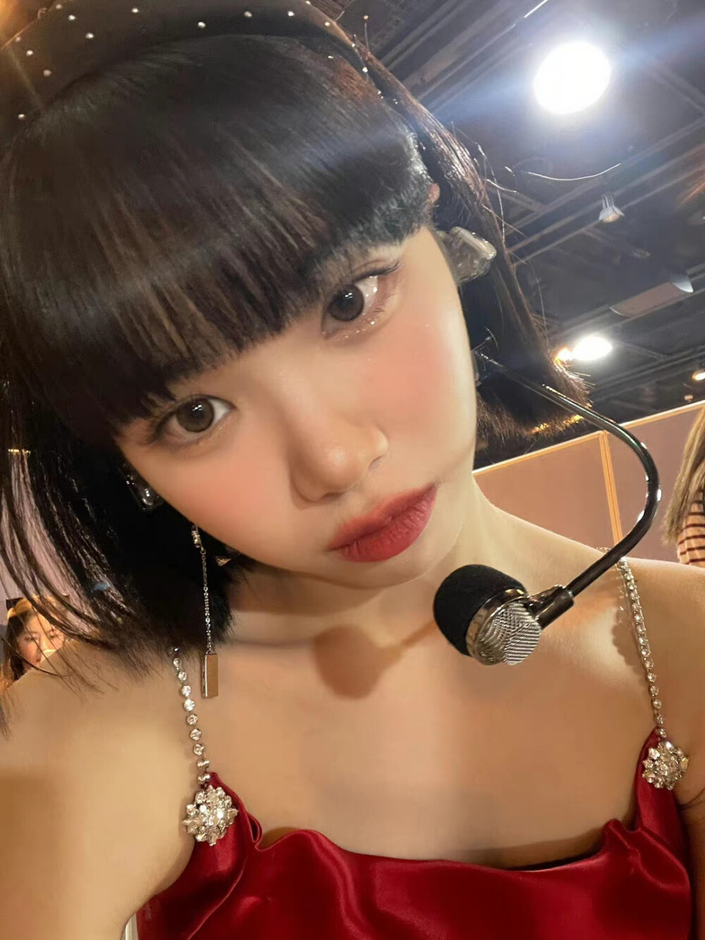 金采源 chaewon /图源见logo 676767侵删