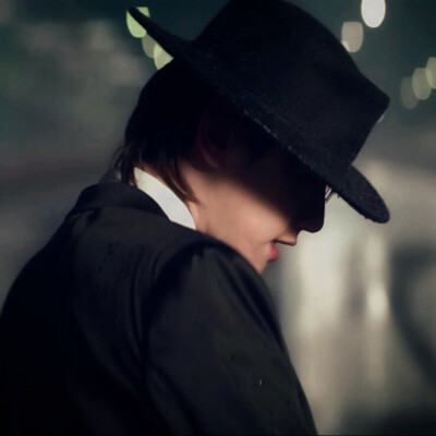 巴山夜雨涨秋池
原鹿小熙