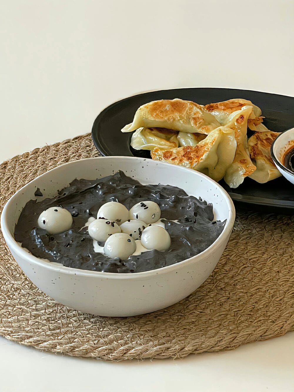 仪式感
美食当前，减肥是什么
一波减肥拦路虎
美食 小吃 颜值饮料
唯美食不可辜负
来一波放毒
一个人的暖心餐