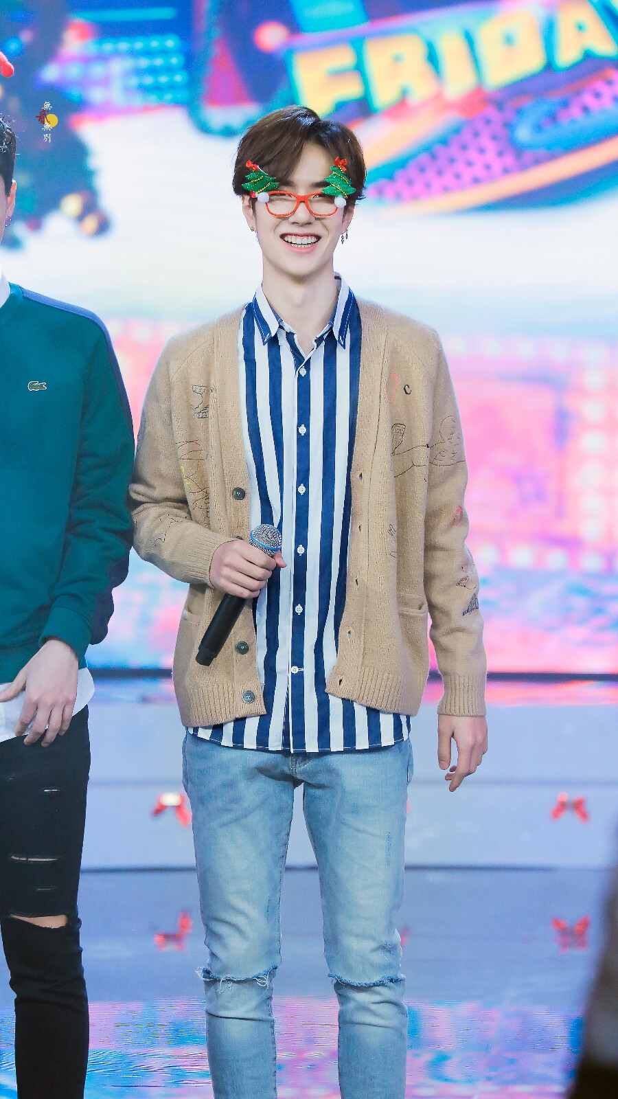 151211 大牌对王牌录制 @UNIQ-王一博 ☀奶啵☀ cr:logo