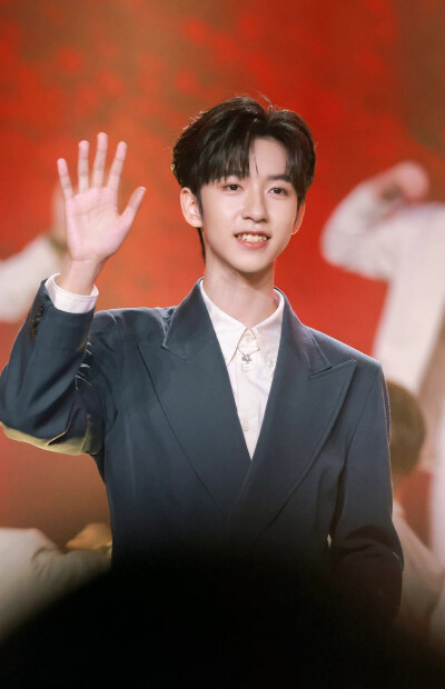 贺峻霖 第二十九届大学生电影节 主持