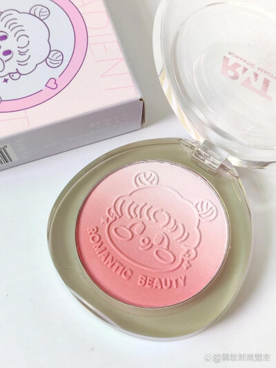 罗小曼渐变腮红