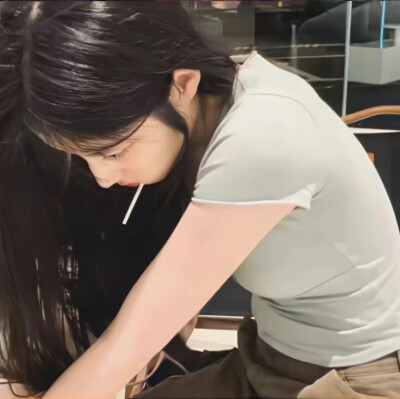 女头
图源网络 侵权删