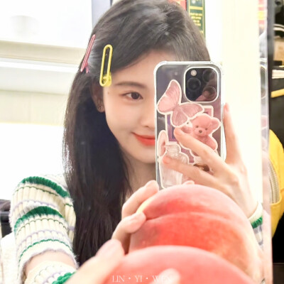 ||鞠婧祎||图源wb||二传看简介||