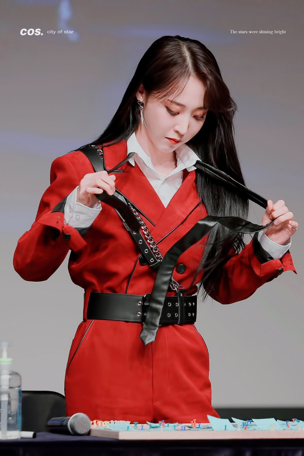 文星伊 moonbyul /图源见logo 676767侵删