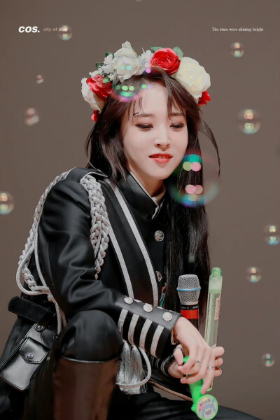 文星伊 moonbyul
/图源见logo ​​​侵删