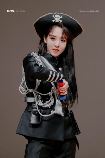 文星伊 moonbyul
/图源见logo ​​​侵删