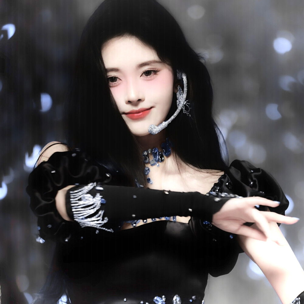 
Bleu & # 160⁺Chinese cymbidium：Seabed