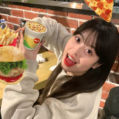 食物ins风女头︱2022.12.15
来自@小狗啵啵叽
侵删致歉