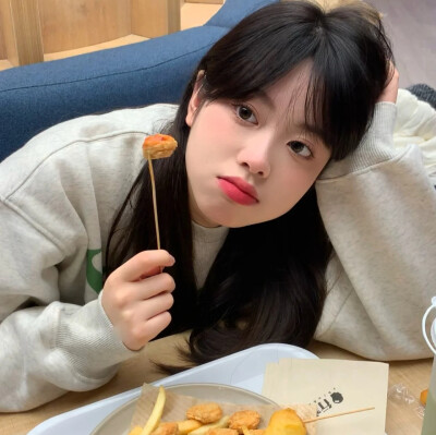 食物ins风女头︱2022.12.15
来自@小狗啵啵叽
侵删致歉