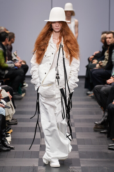 Ann Demeulemeester 2022年春夏高级成衣