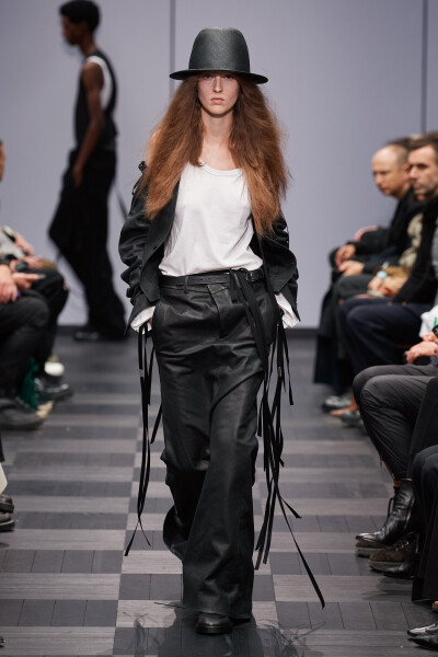 Ann Demeulemeester 2022年春夏高级成衣