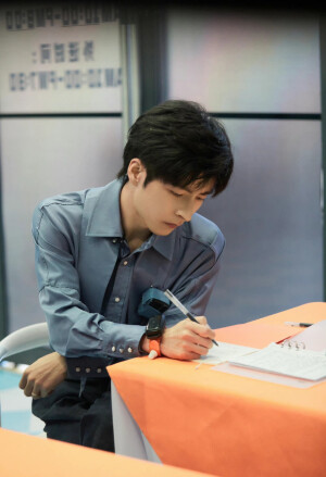 好多养眼的小哥哥