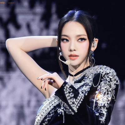 p1-3: fruity0411
p4-5: BelnLove_0411
6-9:新闻图