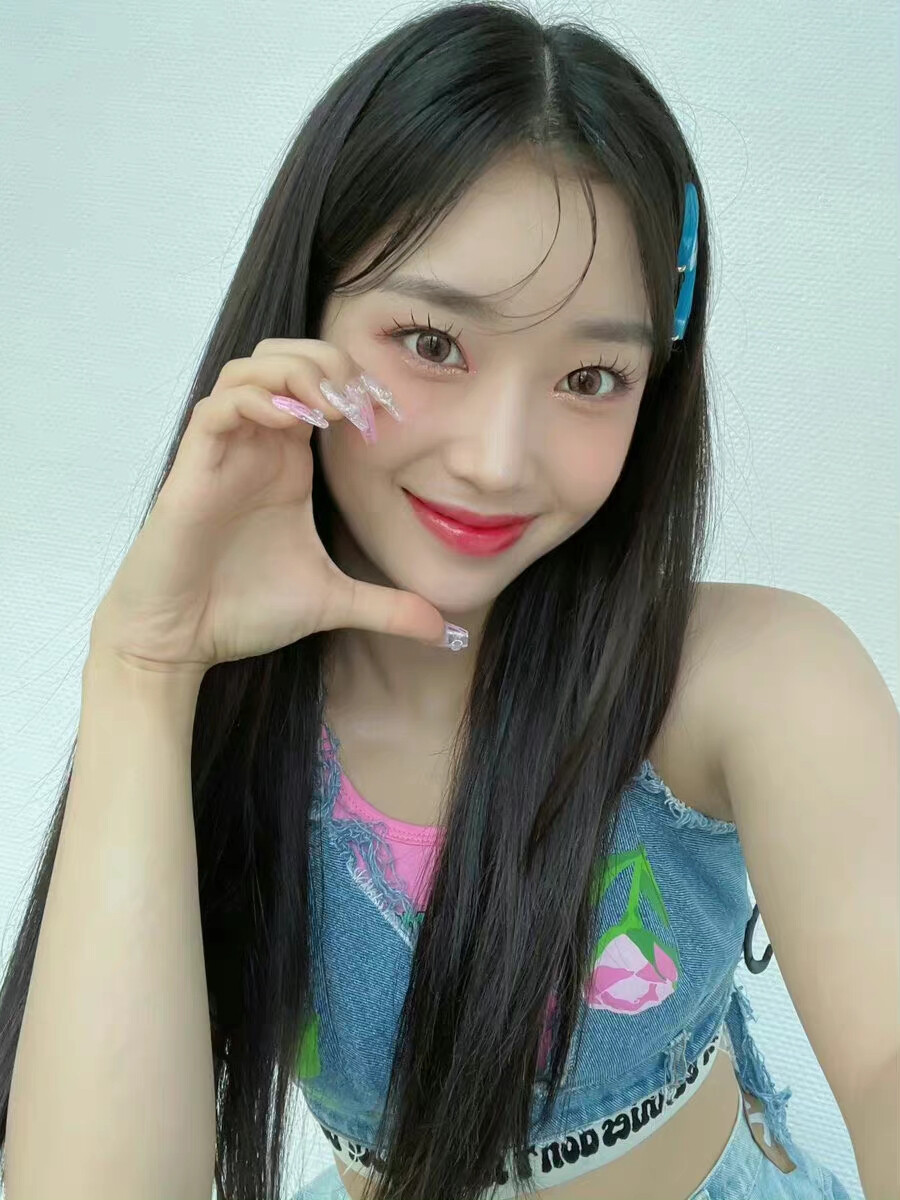 裴秀珉 sumin
/图源见logo ​​​侵删