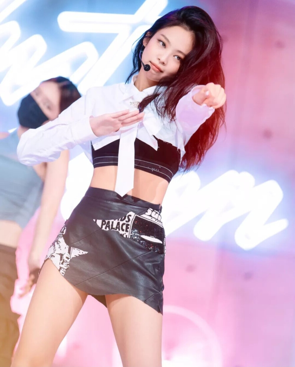 JENNIE舞台直拍