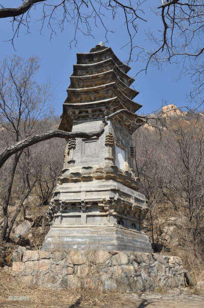 京西 凤凰岭 上方寺玲珑塔