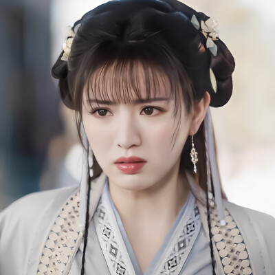 田曦薇
cr.沈祁