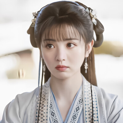 田曦薇
cr.沈祁