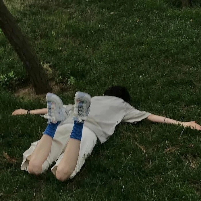 人哪有不疯的 硬撑罢了