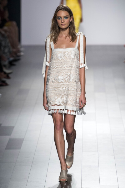 秀场、时装周、时尚、模特