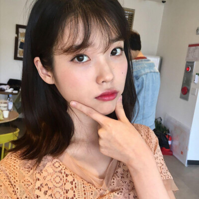 IU