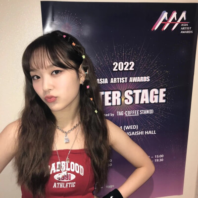 合照
李宥姃
minji
宋雨琦